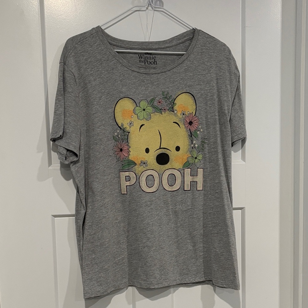 Disney Winnie the Pooh T-Shirt Size: XL Junior   EUC